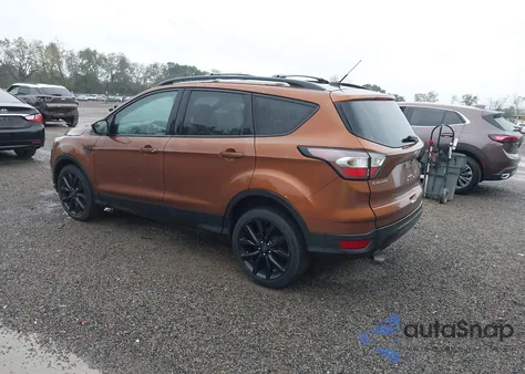 2017 Ford Escape Se z USA, uszkodzony, nr VIN 1FMCU9G92HUE32454